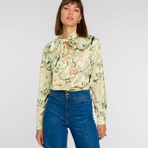 Brit Bow Blouse by Elizabeth James The Label NWT Small in Chinoiserie Pear
